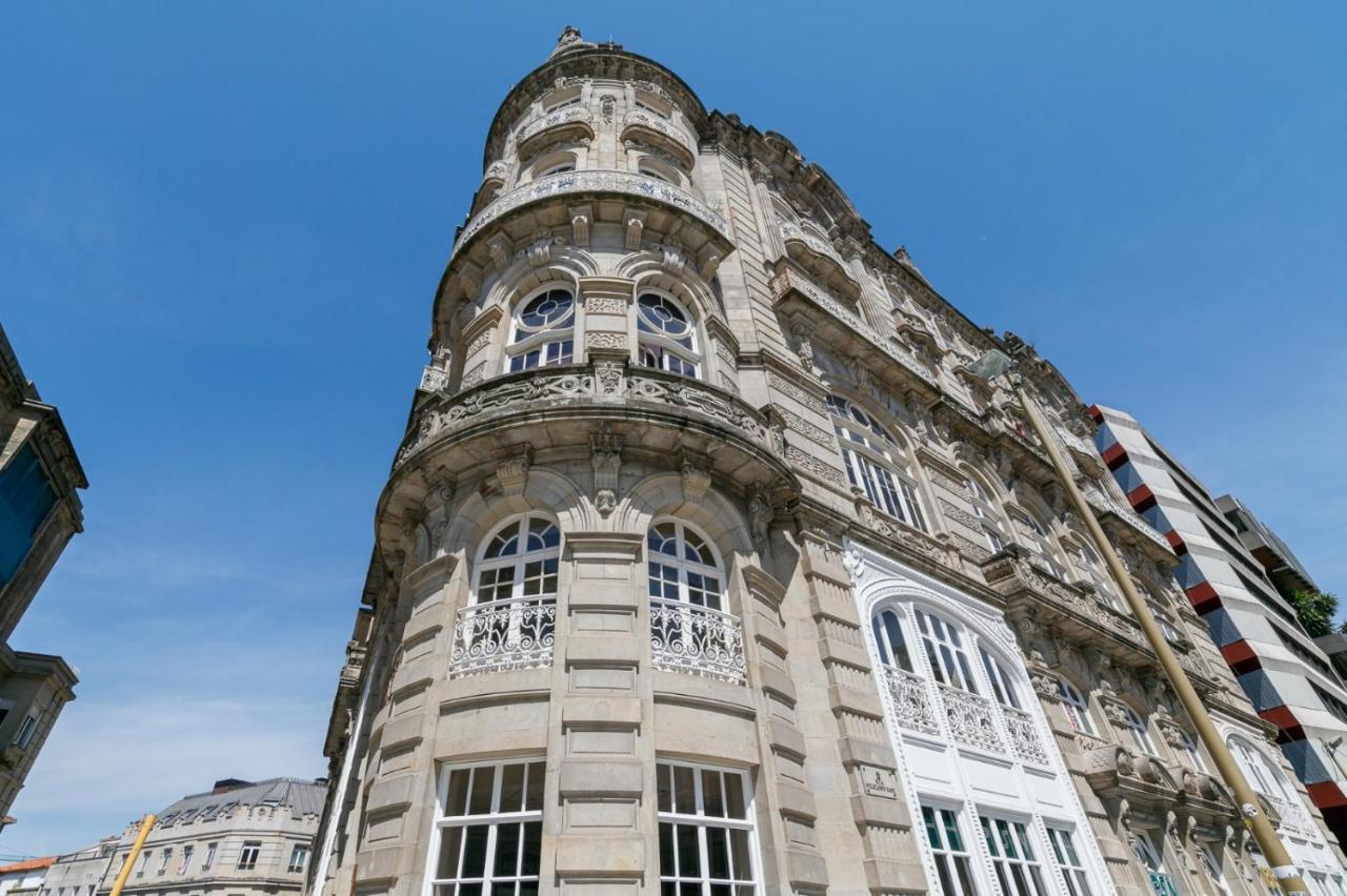 Suite De Lujo Puerta Del Sol+Parking Vigo Eksteriør billede